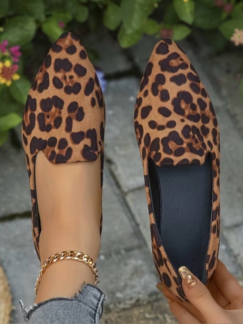 NWT Leopard Print Pointed Toe Women’s Flats - Picture 3 of 8